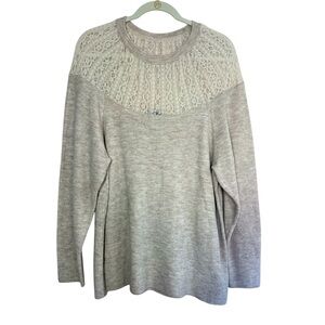 EXPRESS Elegant Beige Lace Knit Lace Sweater Medium